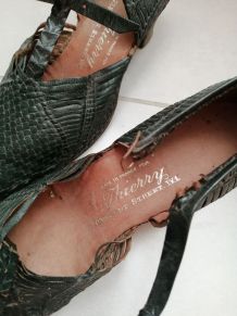 Chaussures d'époque années 70 fabriquée en France
