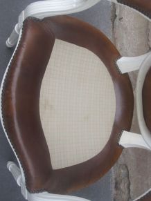 Fauteuil médaillon style Louis XVI