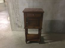 Chevet « Red Marble »