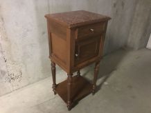 Chevet « Red Marble »