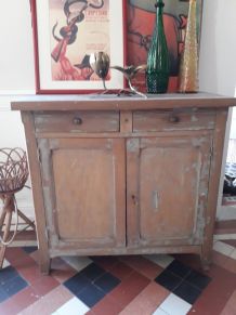 Buffet parisien vintage