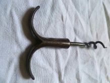 tire bouchon ancien en métal « Commercial »