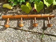 patères anciennes en  bois ,  vintage