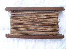 enrouleur Ancien en bois pour ficelle ,fil