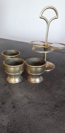 Coquetiers en laiton et leur support