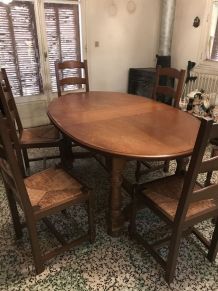 Table ovale chêne  avec chaises