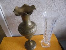 2 VASES SOLIFLORE 