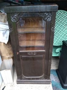 Armoire bonnetière vitrée 