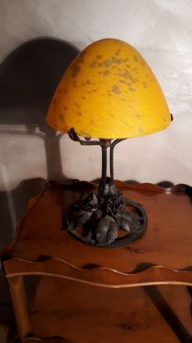  Lampe art deco  pate de verre 1920