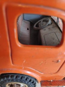 camion grue ancien en töle cabine en plastique