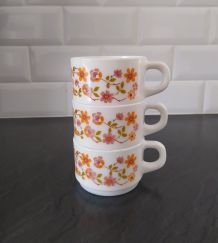 Lot de 3 tasses à café expresso marque Arcopal modèle Scania