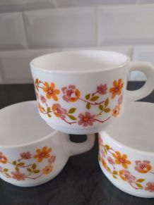 Lot de 3 tasses à café expresso marque Arcopal modèle Scania