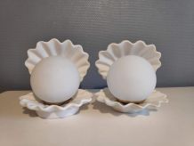 duo de lampes coquille céramique blanche et globes opaline 