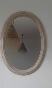Miroir en bois patiné 