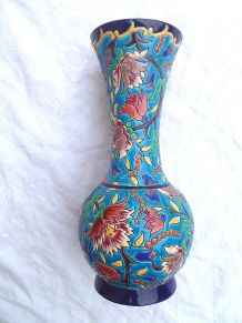 vase  en  émaux  de  Longwy