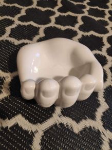 vide-poche main en céramique blanche