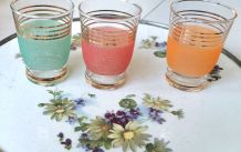 Lot de verres granités colorés 