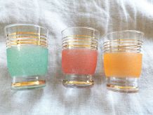 Lot de verres granités colorés 