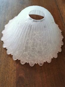 Ancien abat jour en verre fin 