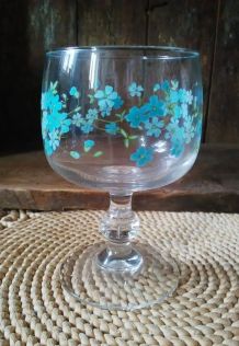 8 verres à pied  collection Veronica Myosotis (Arcopal)