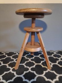 tabouret d'atelier en bois massif à vis