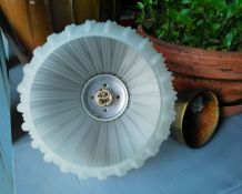 Jolie suspension en verre - rétro