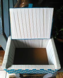 Jolie boîte scoubidou - Années 50/60