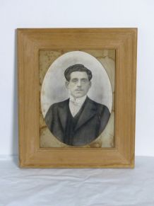 Portrait ancien encadrement bois