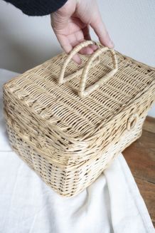 petite malle en osier