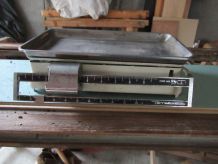 ancienne balance terraillon blanche 