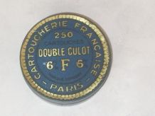 Boite métal  vintage Cartoucherie Française Paris