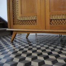 Armoire rotin vintage scandinave années 50-60
