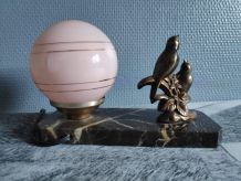 lampe veilleuse art déco animalière avec socle en marbre