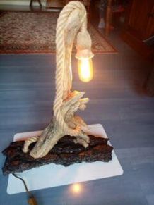 lampe en bois flottée