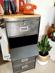 Ancien meuble metal à clapets RONEO vintage