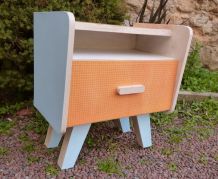 Meuble d'appoint en carton esprit vintage