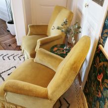  Fauteuil crapaud ocre plissée