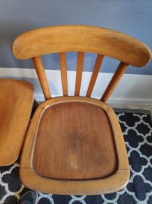 chaises + tabouret estampillés Luterma en bois verni