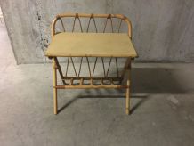 Porte-revues en rotin années 60