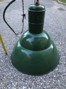 lampe industrielle émaillée