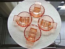 4 coupelles en verre rose
