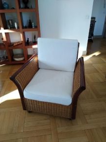 Lot de 2 fauteuils en teck et rotin tressé