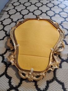 miroir baroque en résine dorée