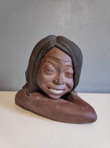 buste  en terre cuite jeune femme accoudée