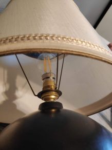 lampe pied boule noire en porcelaine et abat-jour ancien 