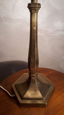 lampe de table de type calice artdeco