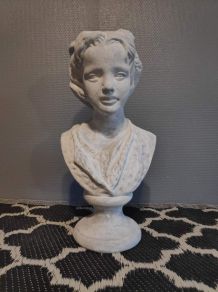 buste jeune fille en pierre reconstituée et patinée 