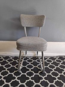 chaise de bureau "traineau" tissu gris et métal tubulaire 