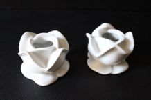Bougeoirs fleurs en porcelaine 