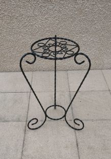 Porte plante en fer forgé